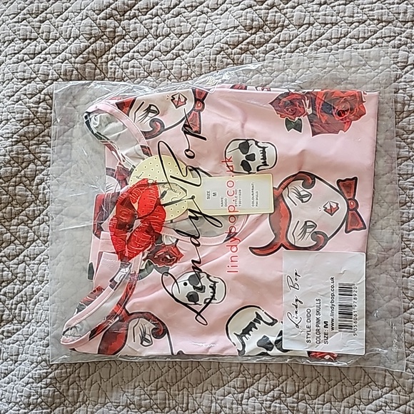 NWT NEW Lindy Bop Pink Key Hole Pin Up Top Skulls Roses She Devil Print - Picture 6 of 8